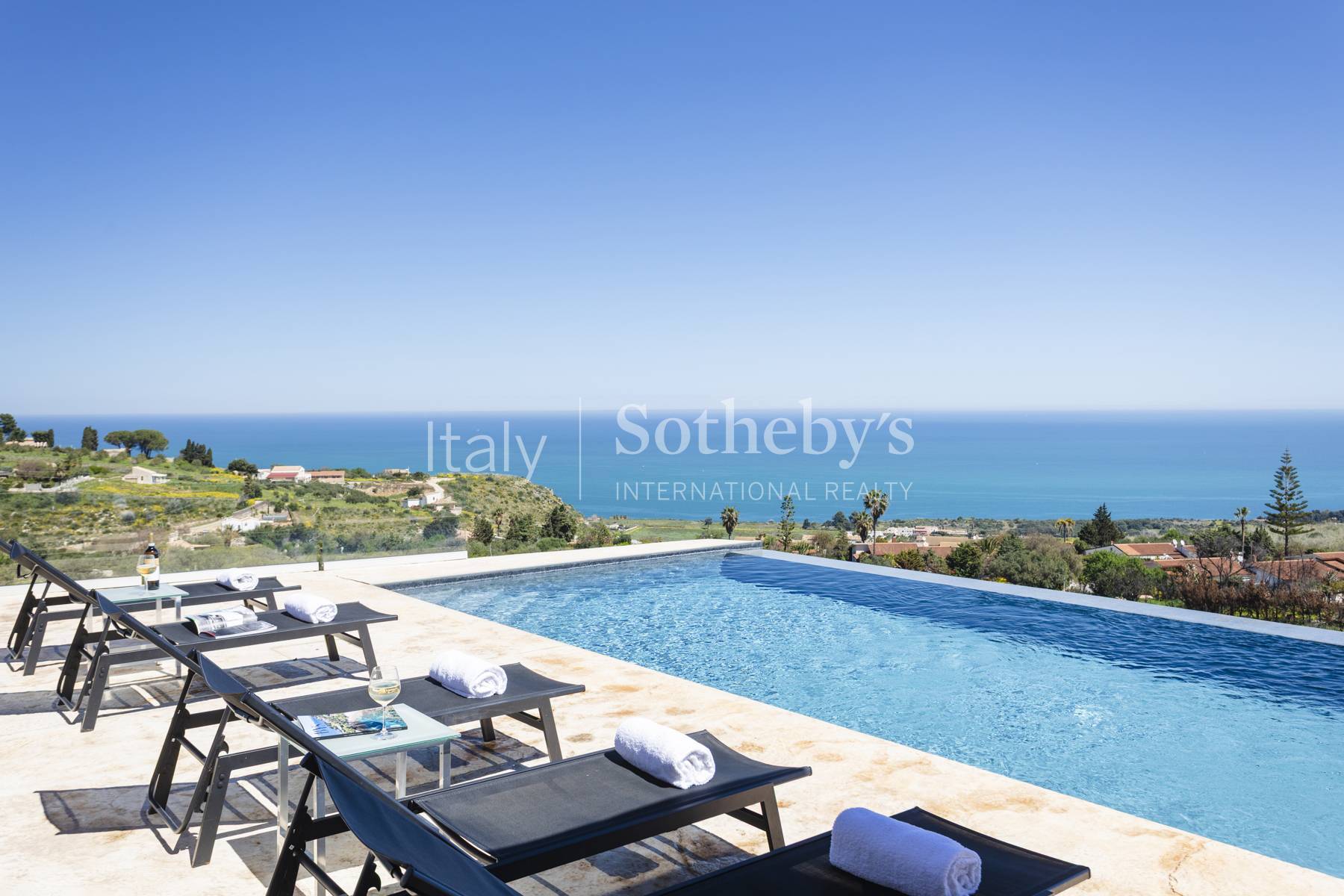  Extraordinary villa with views over the Gulf of Scopello - 物件實景