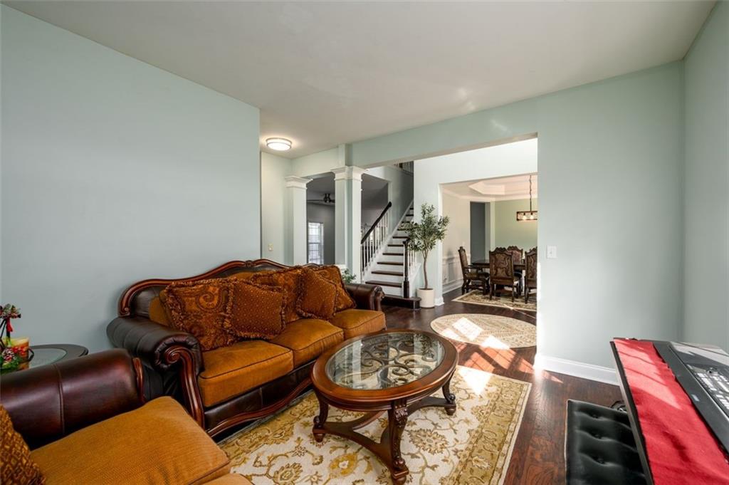Lilburn, Georgia, 30047, United States, 5 Bedrooms Bedrooms, ,3 BathroomsBathrooms,Residential,For Sale,1882447