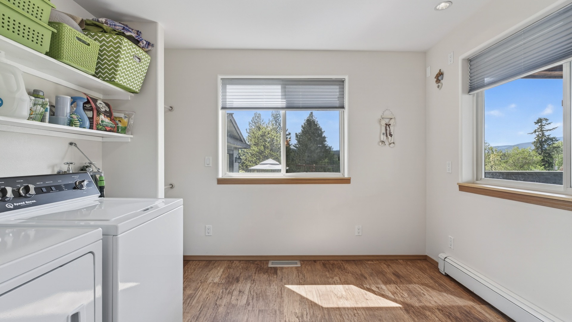 Bonners Ferry, Idaho, 83805, United States, 4 Bedrooms Bedrooms, ,4 BathroomsBathrooms,Residential,For Sale,1980199