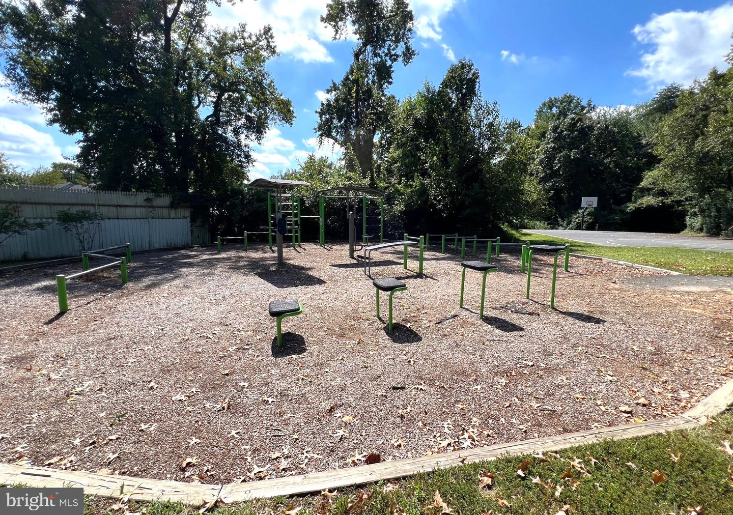 Annandale, Virginia, 22003, United States, 3 Bedrooms Bedrooms, ,4 BathroomsBathrooms,Residential,For Sale,2001924