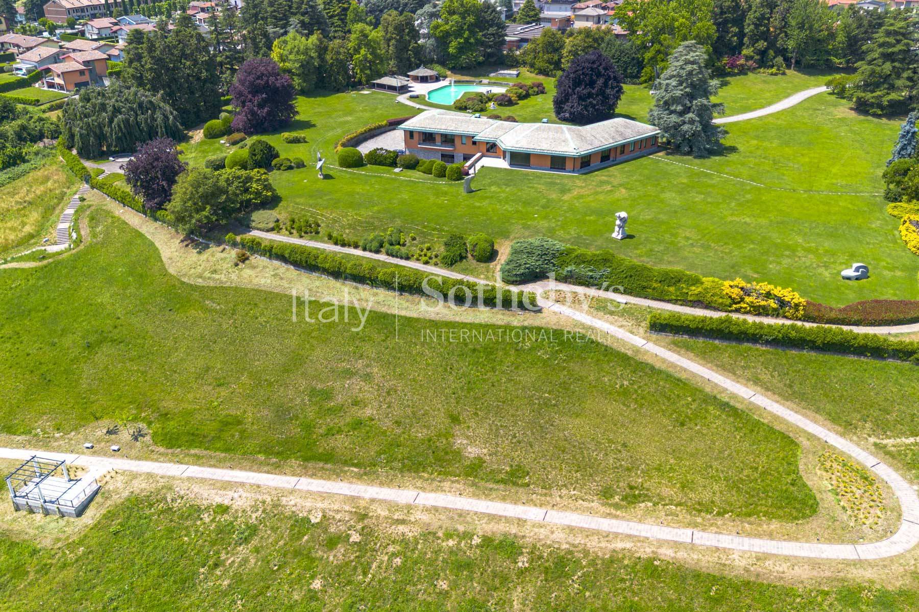  Distinguished villa with private art park and olive grove - 物件實景