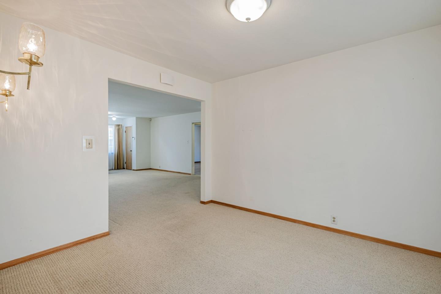 Watsonville, California, 95076, United States, 3 Bedrooms Bedrooms, ,2 BathroomsBathrooms,Residential,For Sale,1885327
