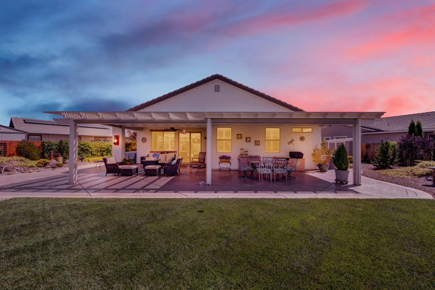 Sacramento, California, 95829, United States, 3 Bedrooms Bedrooms, ,2 BathroomsBathrooms,Residential,For Sale,1912501