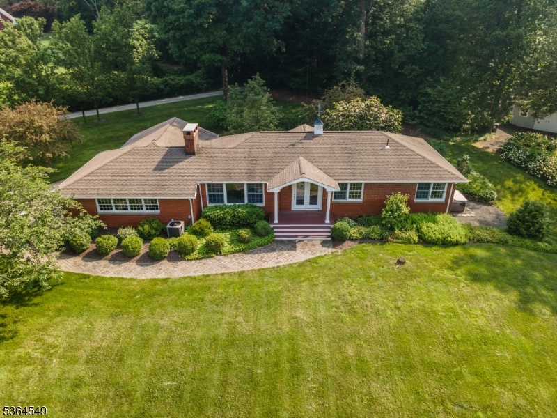 Franklin Twp., New Jersey, 08867, United States, 3 Bedrooms Bedrooms, ,2 BathroomsBathrooms,Residential,For Sale,1926340