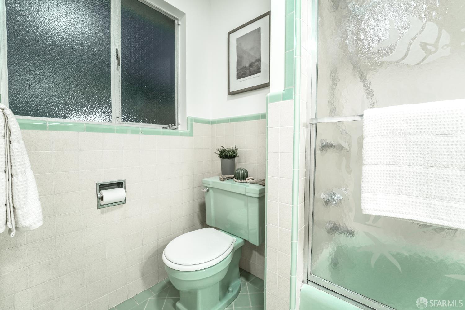 Daly City, California, 94014, United States, 4 Bedrooms Bedrooms, ,3 BathroomsBathrooms,Residential,For Sale,1992853