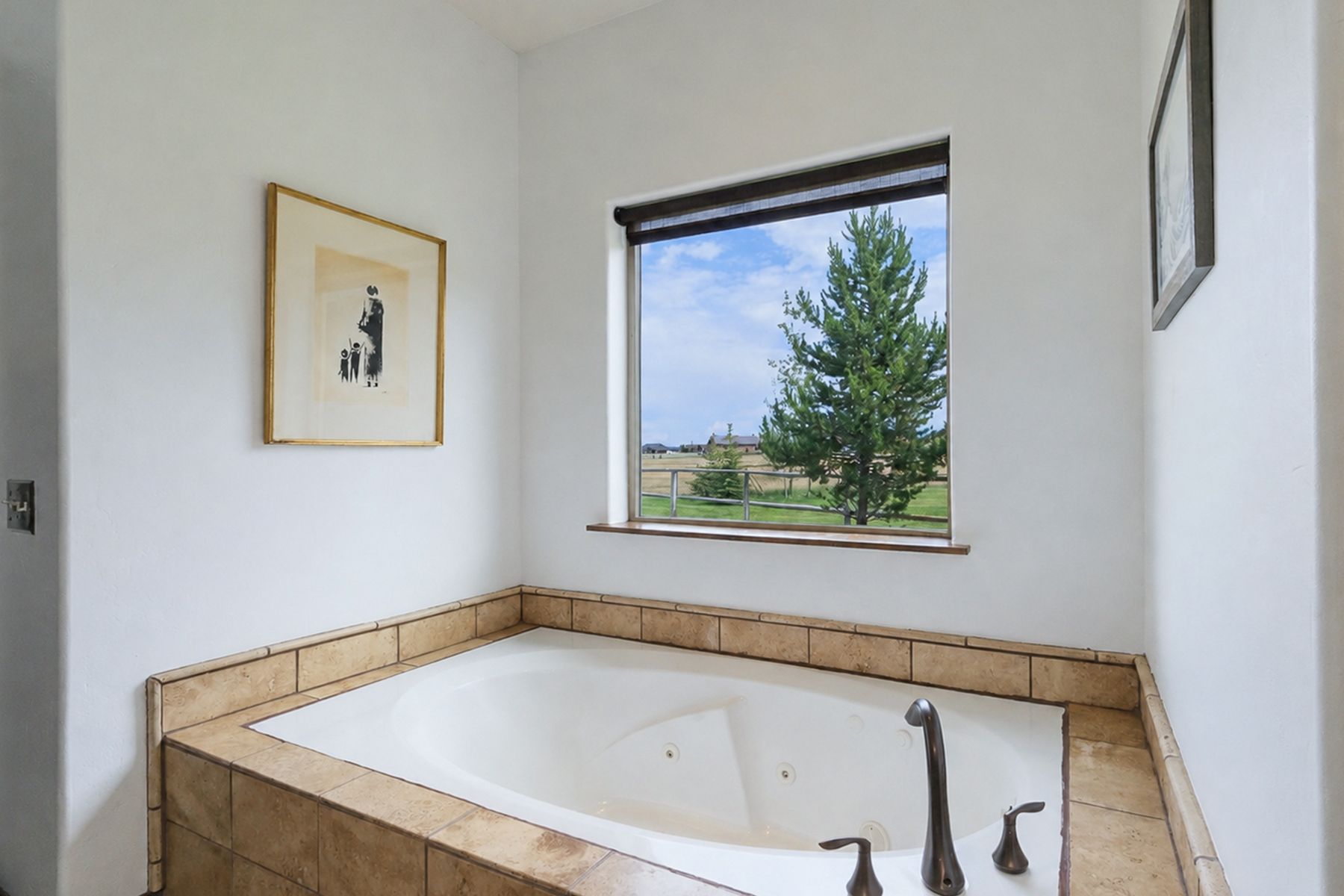  Charming Vaulted-Ceiling Ranch in River Meadows - 物件實景