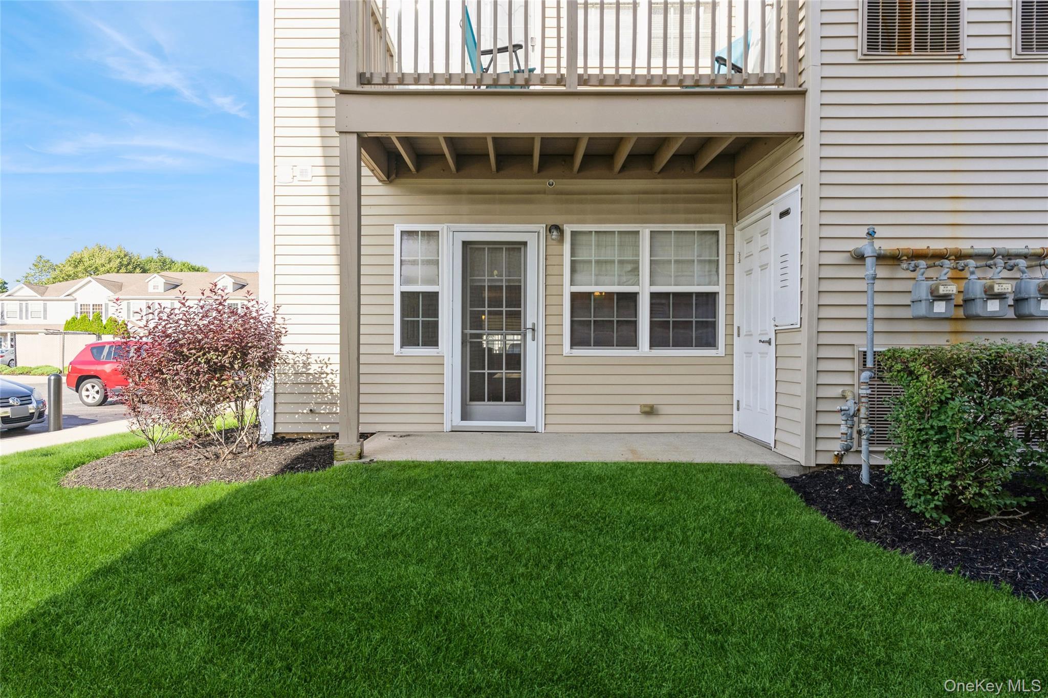 Valley Stream, New York, 11580, United States, 2 Bedrooms Bedrooms, ,2 BathroomsBathrooms,Residential,For Sale,1925470