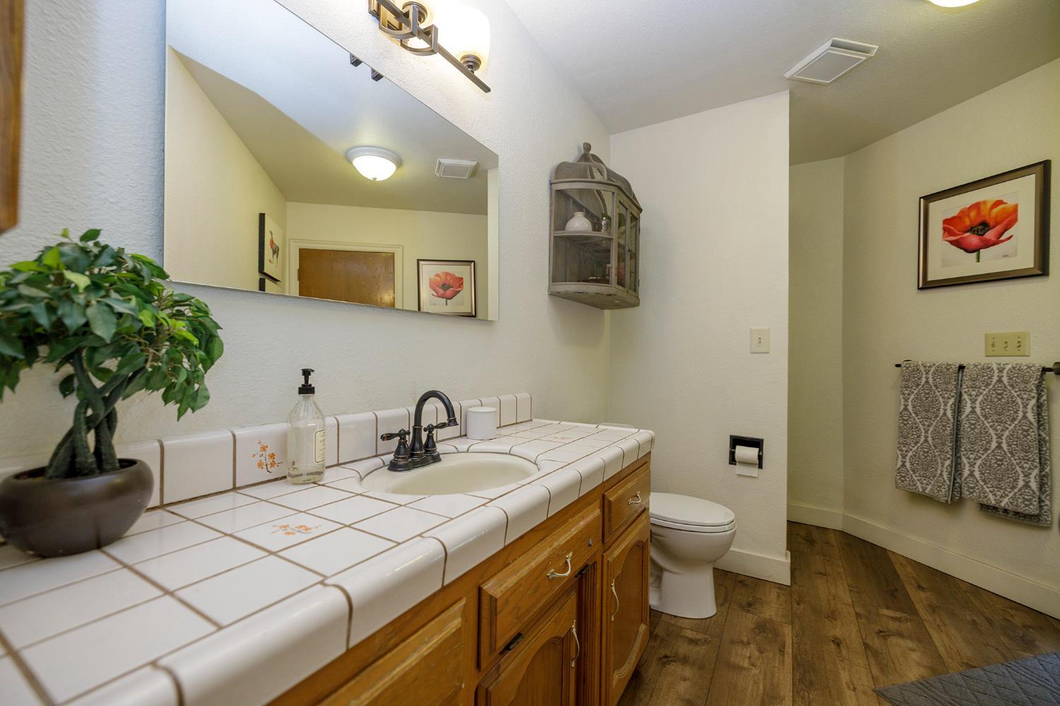 Turlock, California, 95382, United States, 4 Bedrooms Bedrooms, ,3 BathroomsBathrooms,Residential,For Sale,2049406