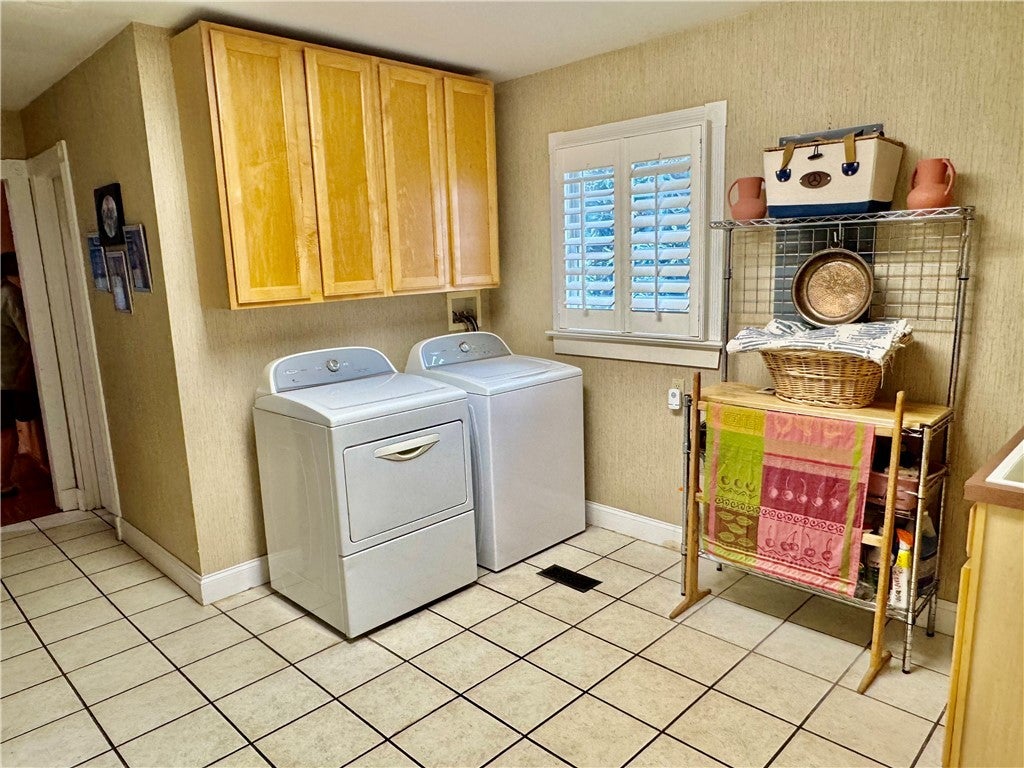 Providence Forge, Virginia, 23140, United States, 4 Bedrooms Bedrooms, ,4 BathroomsBathrooms,Residential,For Sale,1807214