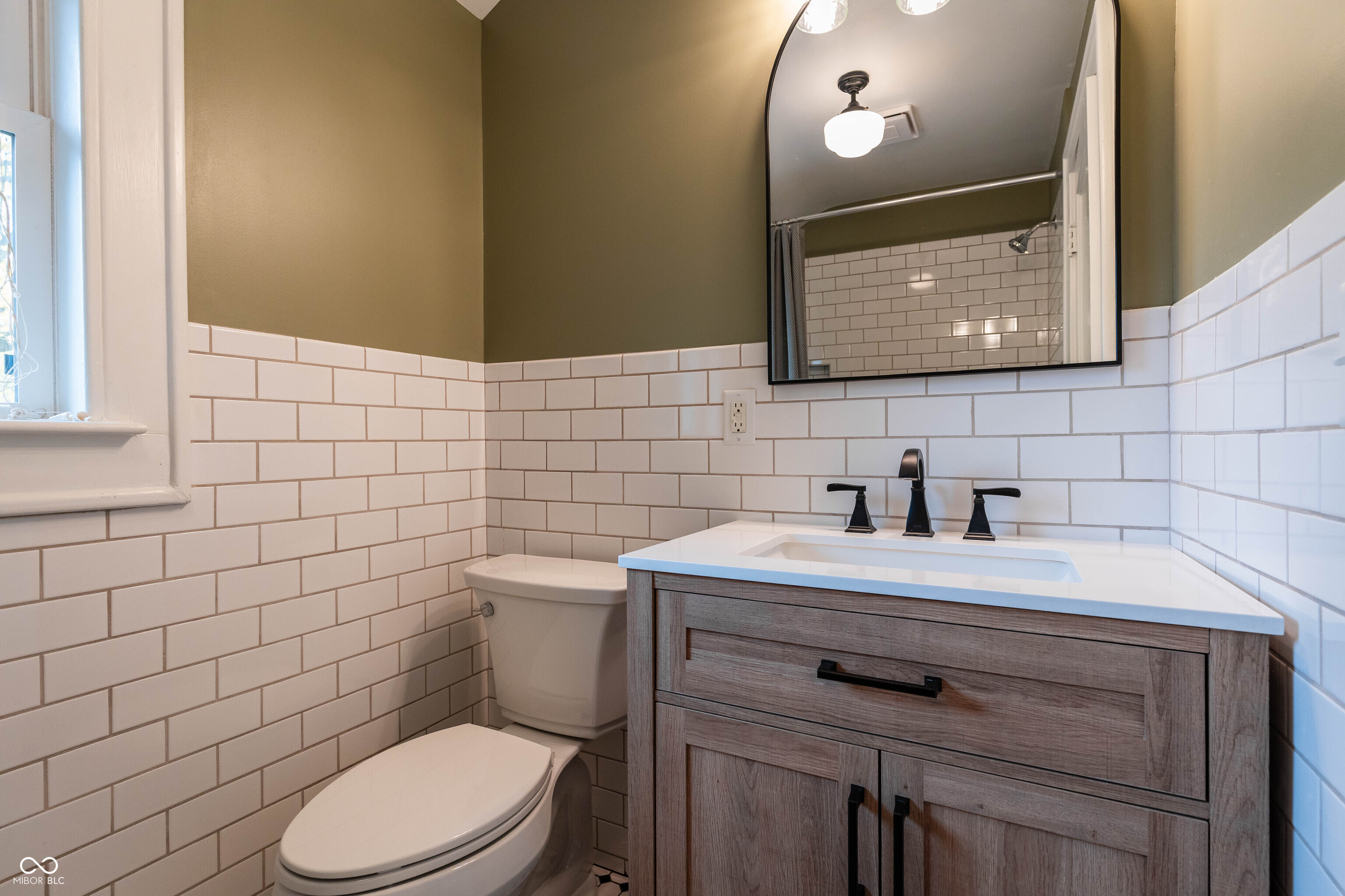 Indianapolis, Indiana, 46268, United States, 4 Bedrooms Bedrooms, ,2 BathroomsBathrooms,Residential,For Sale,1981741