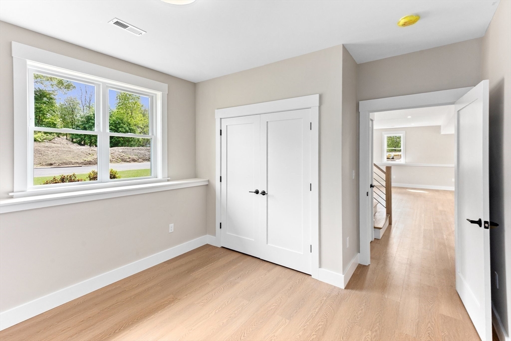 Brockton, Massachusetts, 02302, United States, 4 Bedrooms Bedrooms, ,3 BathroomsBathrooms,Residential,For Sale,1937310