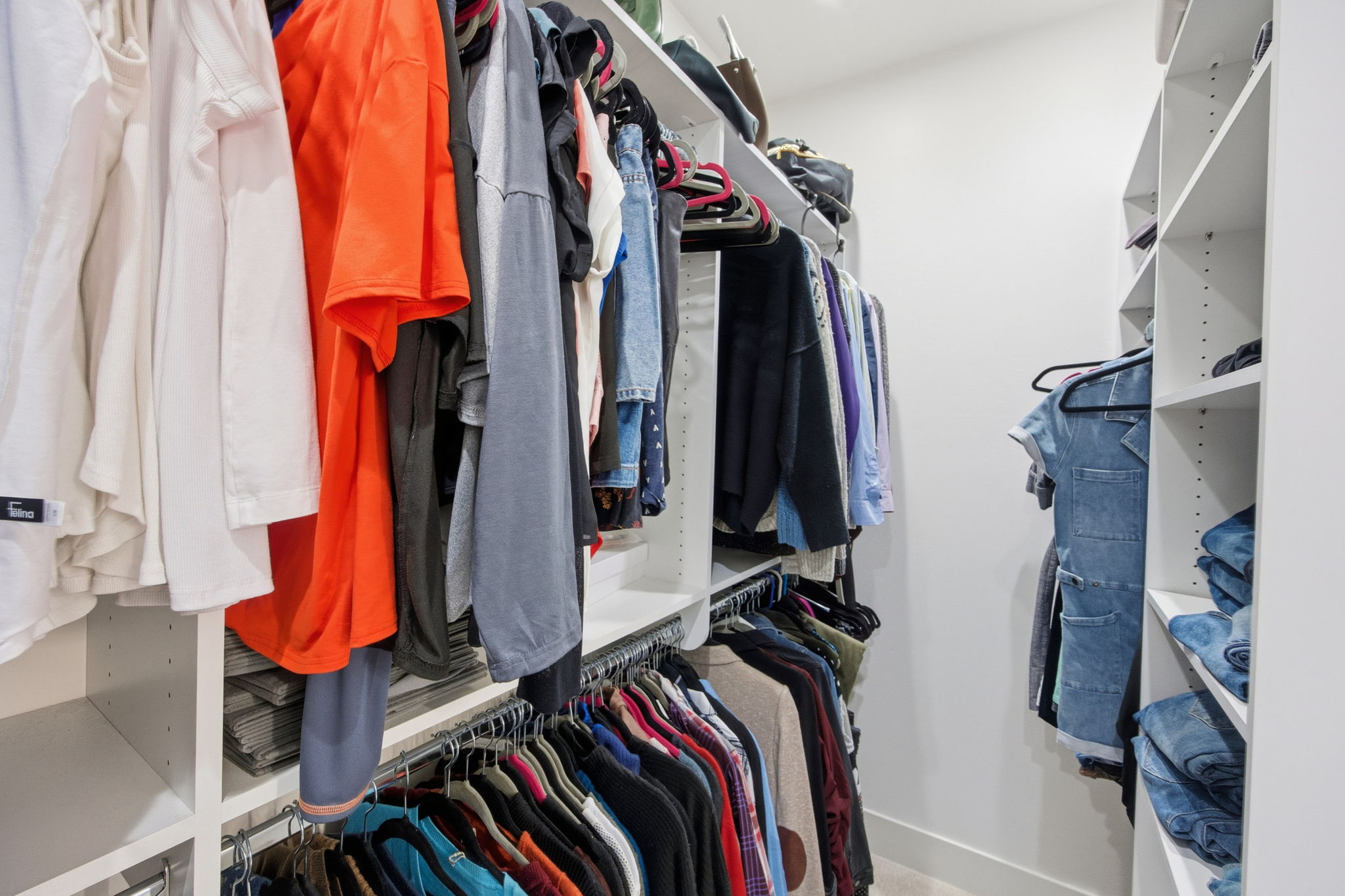  7042 Max Drive - 物件實景