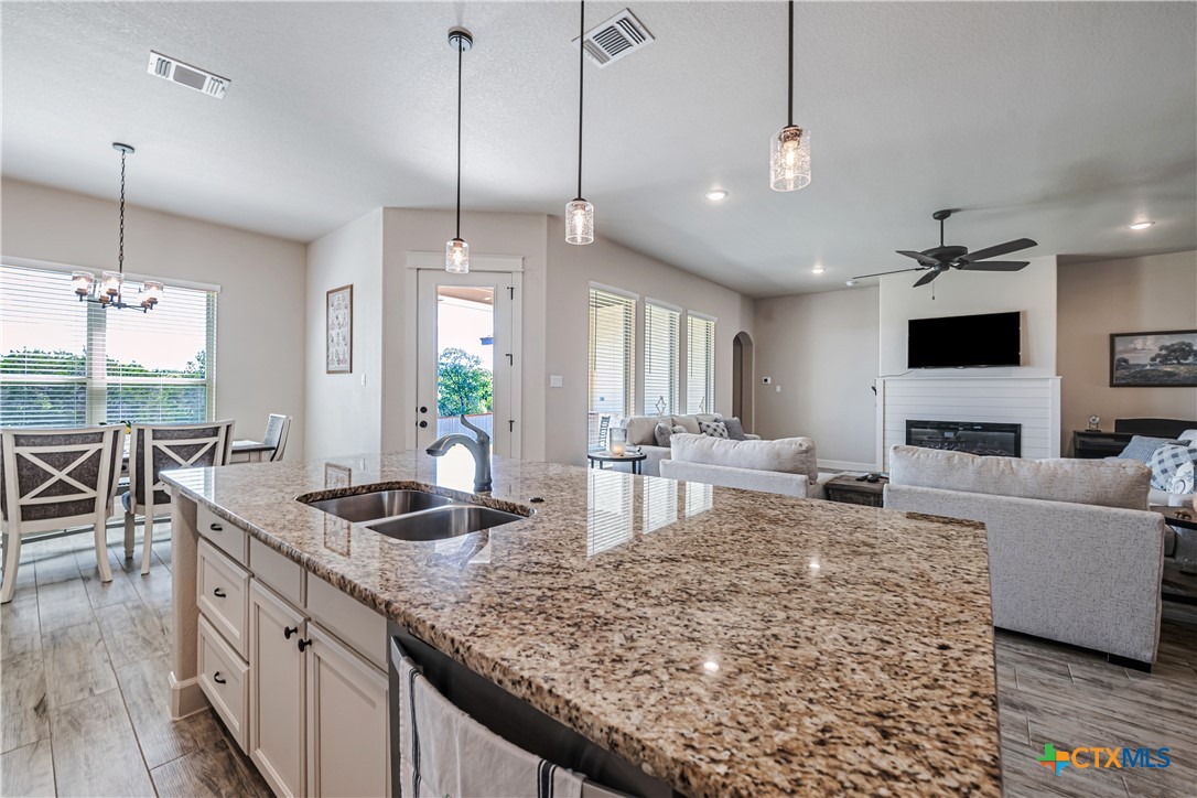 Belton, Texas, 76513, United States, 4 Bedrooms Bedrooms, ,3 BathroomsBathrooms,Residential,For Sale,1807693