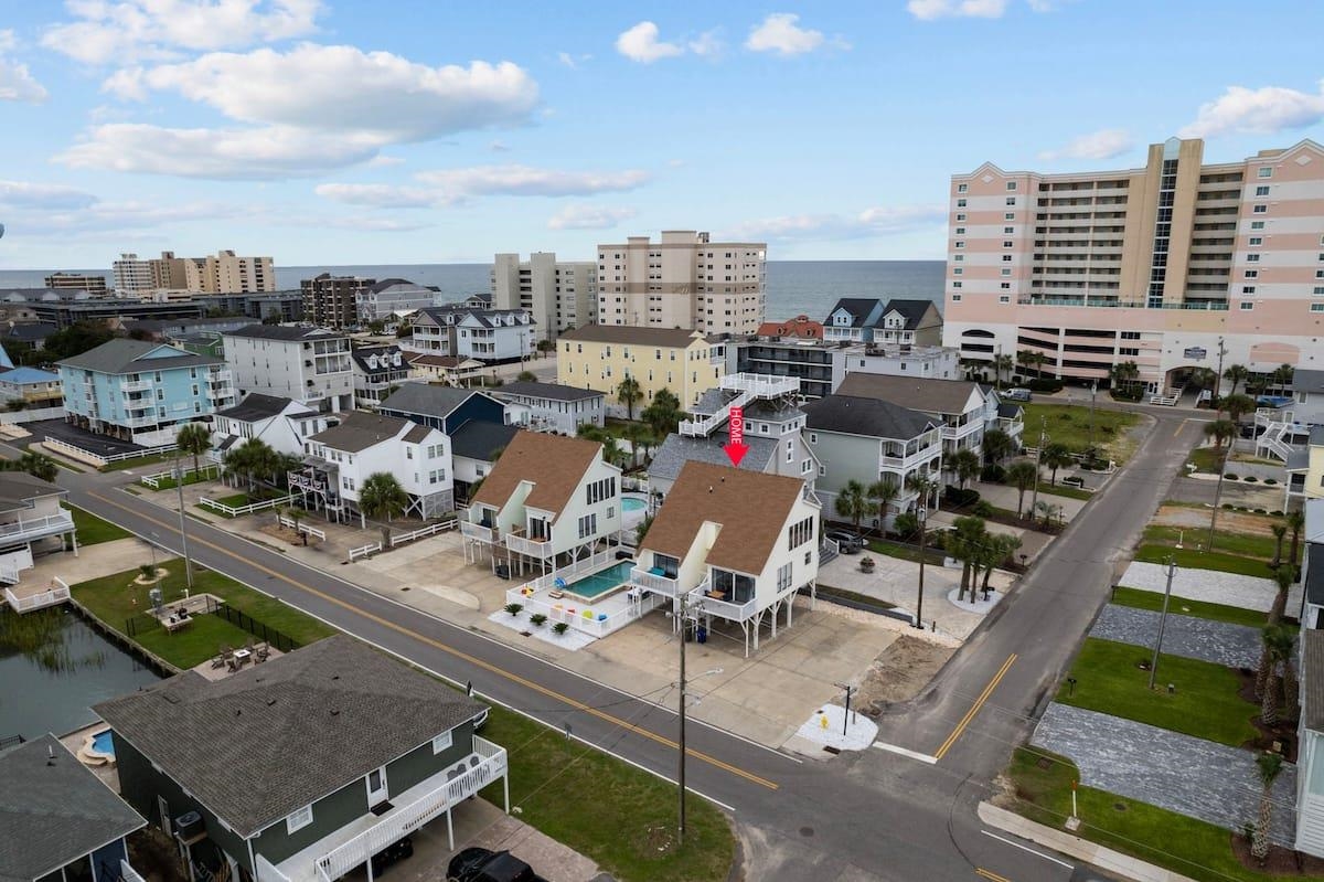 North Myrtle Beach, South Carolina, 29582, United States, 6 Bedrooms Bedrooms, ,4 BathroomsBathrooms,Residential,For Sale,2034176