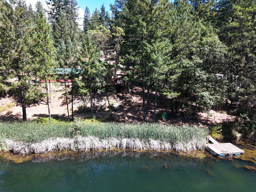 Willits, California, 95490, United States, 2 Bedrooms Bedrooms, ,2 BathroomsBathrooms,Residential,For Sale,1943077