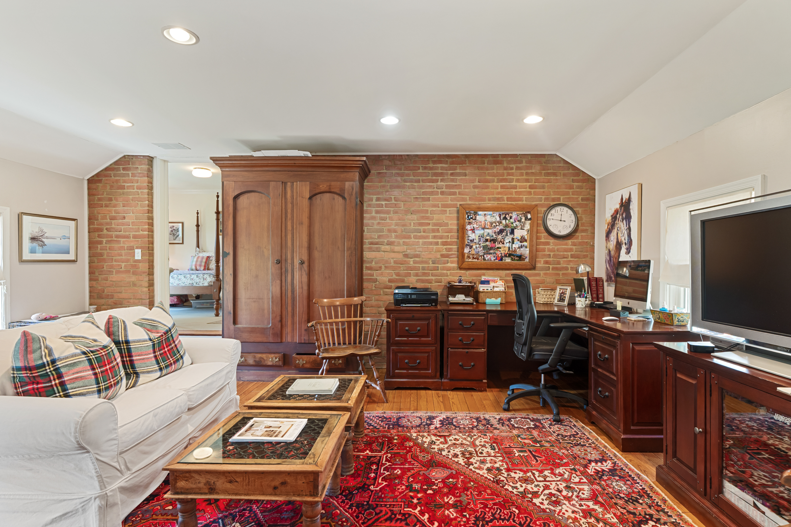  5614 Hot Springs Rd - 物件實景