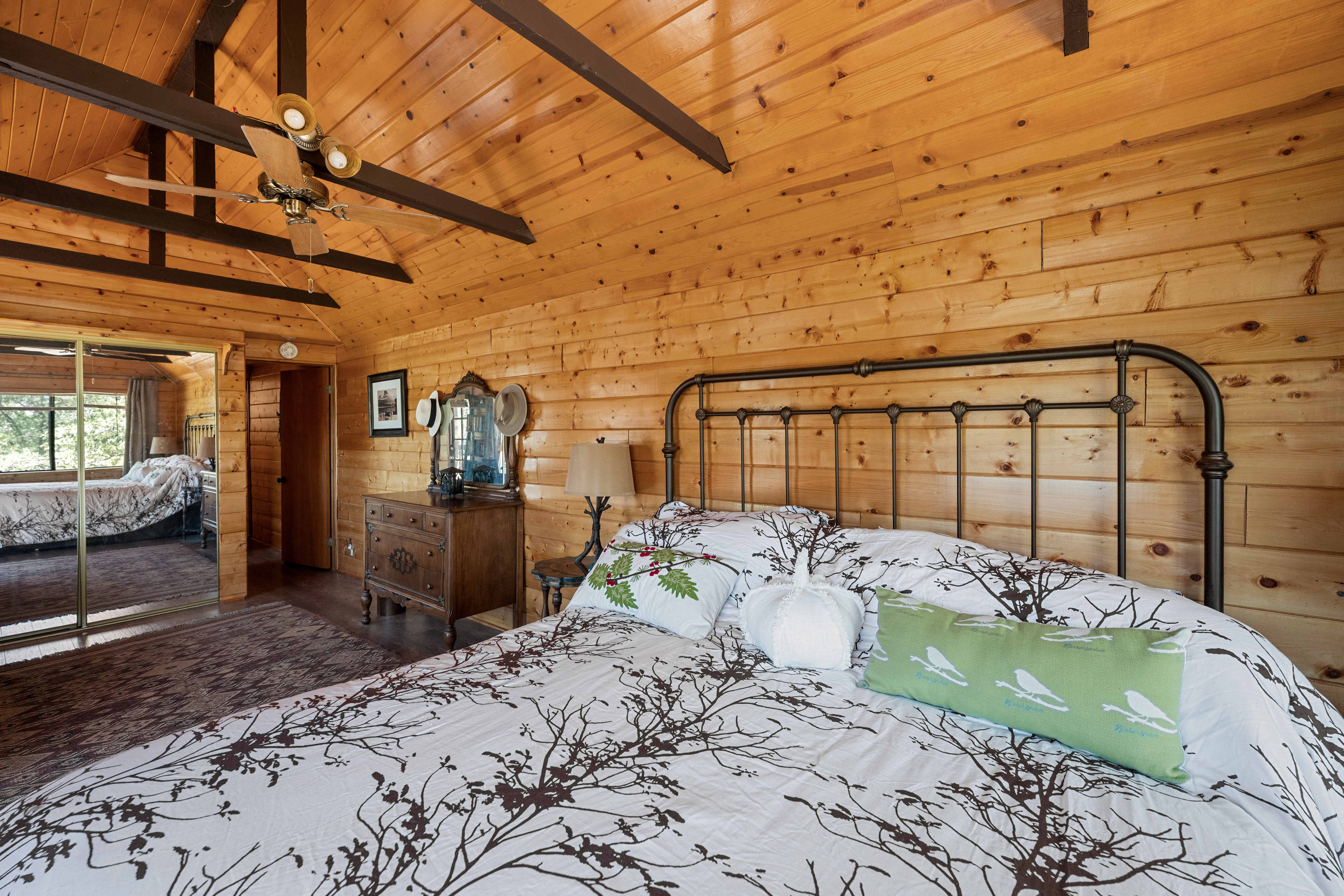  220 Big Bear Tract, Big Bear Lake, CA 92315 - 物件實景