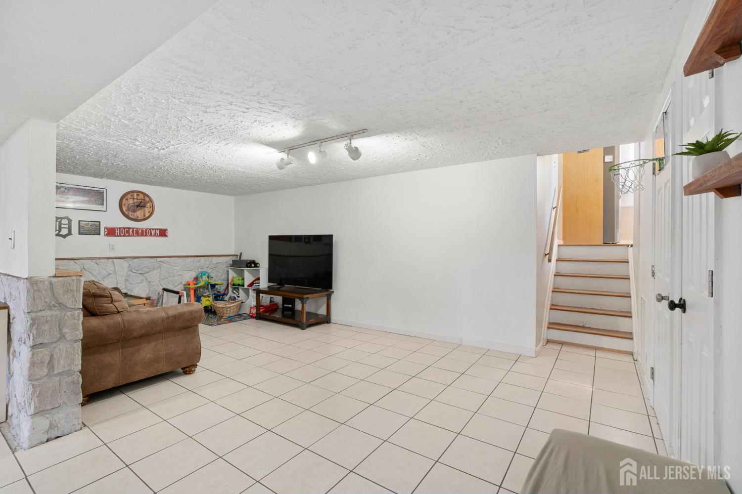 Old Bridge, New Jersey, 08857, United States, 4 Bedrooms Bedrooms, ,2 BathroomsBathrooms,Residential,For Sale,1989092