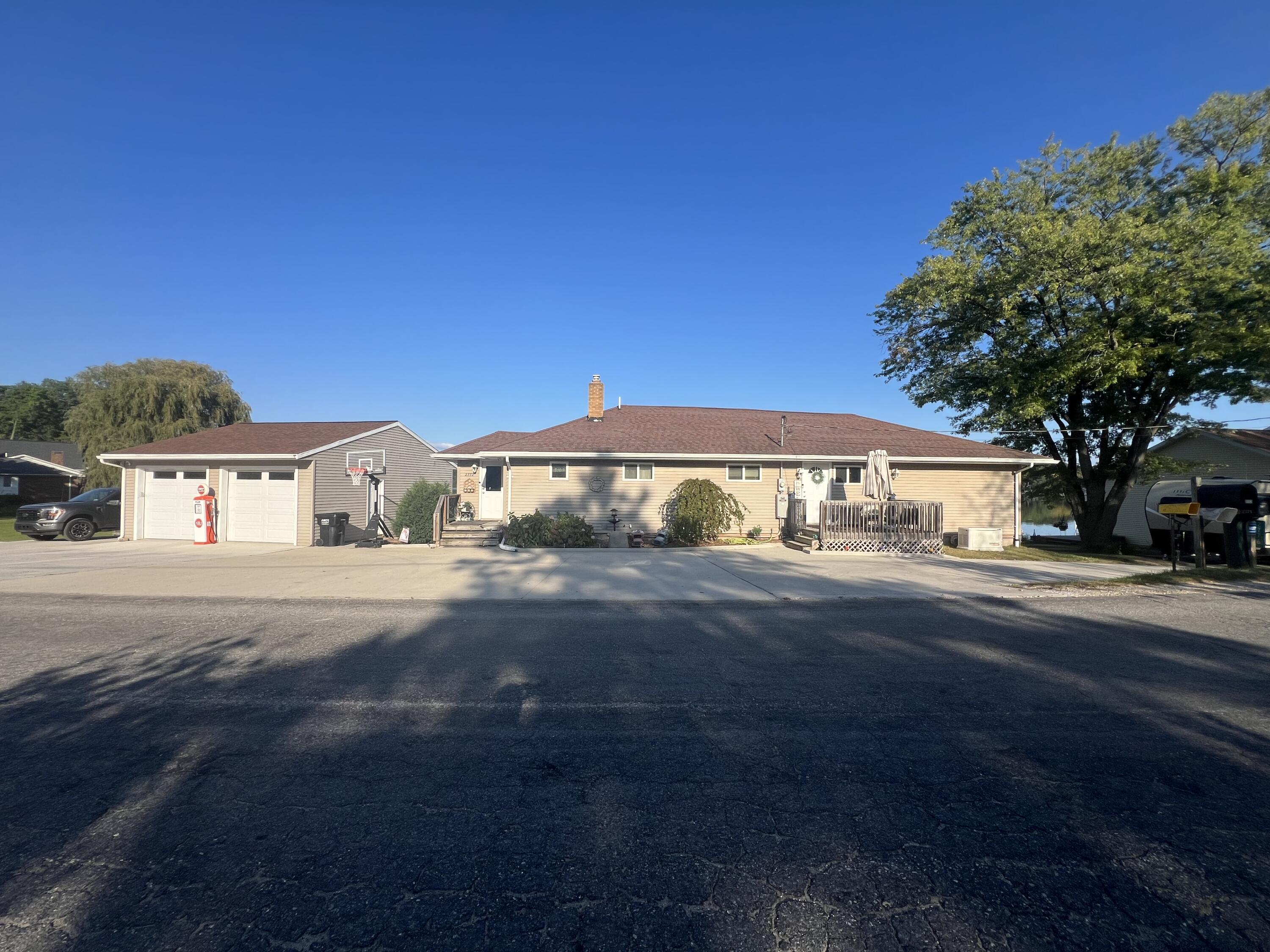 Fremont, Michigan, 49412, United States, 3 Bedrooms Bedrooms, ,2 BathroomsBathrooms,Residential,For Sale,1743034