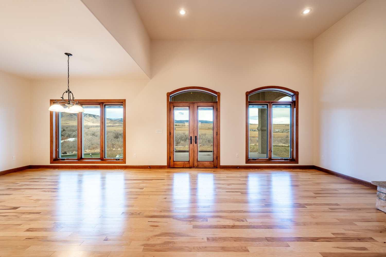 Buffalo, Wyoming, 82834, United States, 4 Bedrooms Bedrooms, ,4 BathroomsBathrooms,Residential,For Sale,2005506