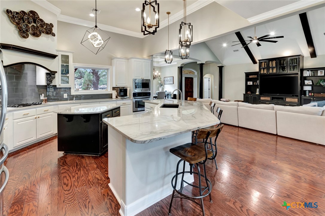 Inez, Texas, 77968, United States, 3 Bedrooms Bedrooms, ,3 BathroomsBathrooms,Residential,For Sale,1760733