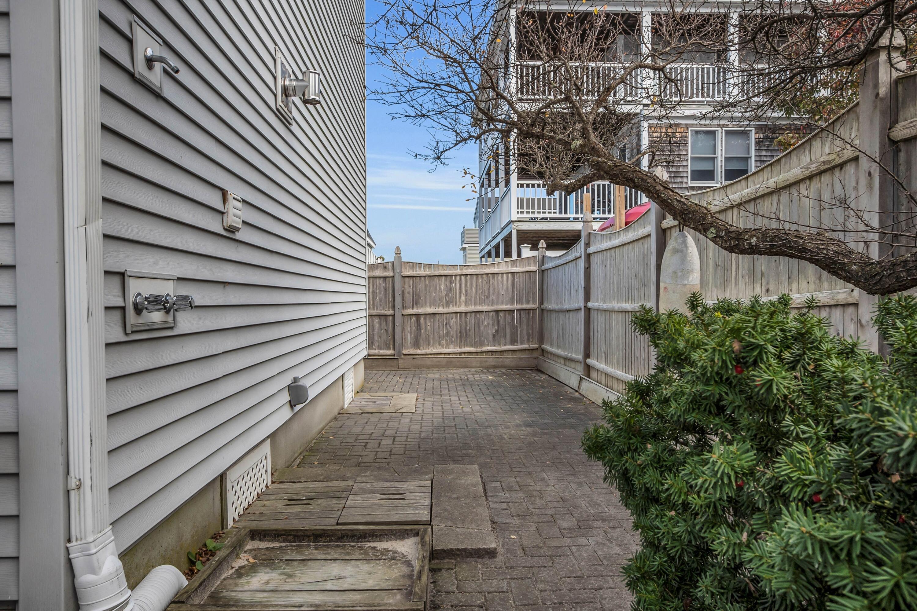 Wells, Maine, 04090, United States, 3 Bedrooms Bedrooms, ,2 BathroomsBathrooms,Residential,For Sale,1992040