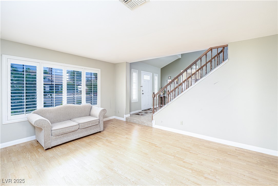 Las Vegas, Nevada, 89117, United States, 3 Bedrooms Bedrooms, ,3 BathroomsBathrooms,Residential,For Sale,1902461