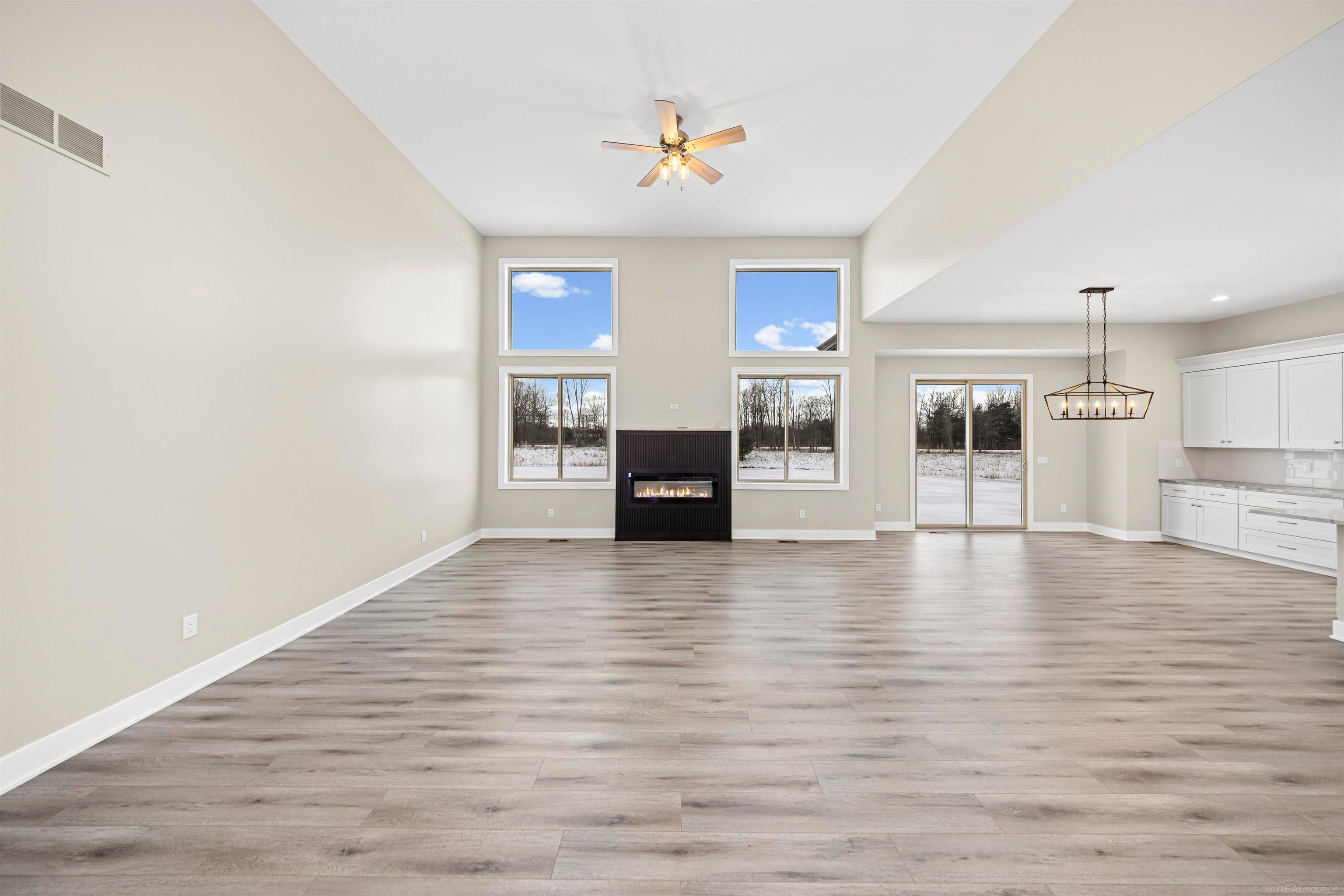 Richmond, Michigan, 48062, United States, 3 Bedrooms Bedrooms, ,3 BathroomsBathrooms,Residential,For Sale,2027528