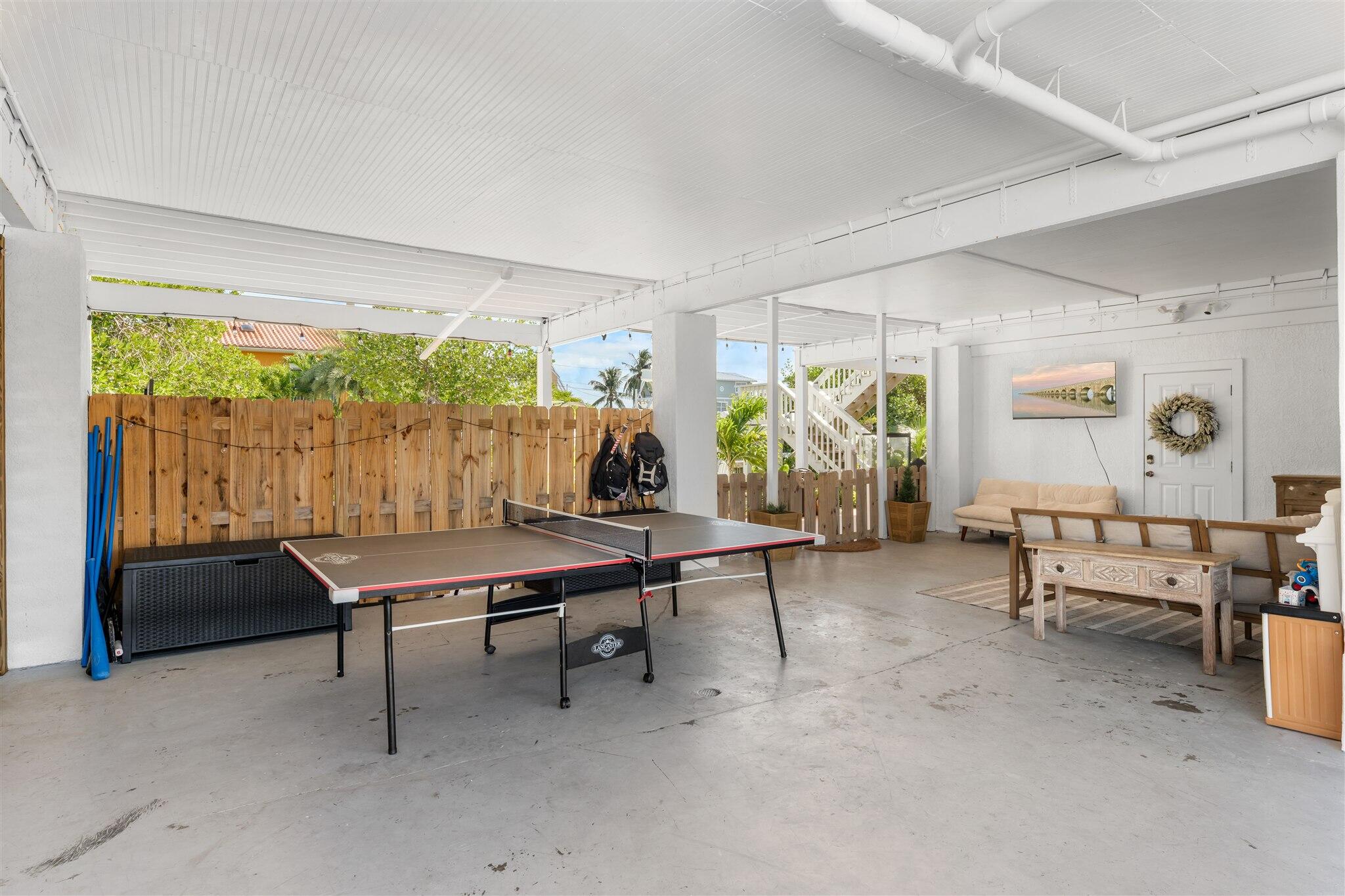 MARATHON, Florida, 33050, United States, 2 Bedrooms Bedrooms, ,2 BathroomsBathrooms,Residential,For Sale,2000916