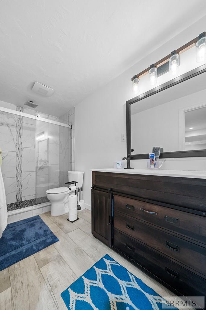 IDAHO FALLS, Idaho, 83402, United States, 6 Bedrooms Bedrooms, ,3 BathroomsBathrooms,Residential,For Sale,1980843