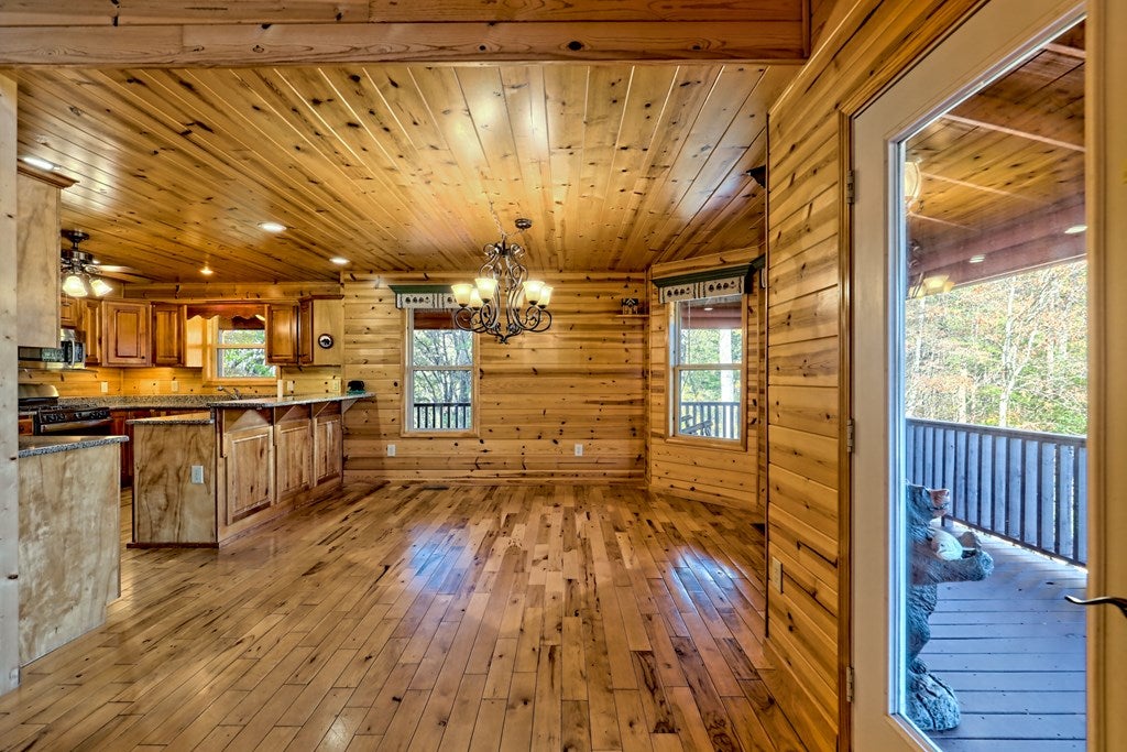 Young Harris, Georgia, 30582, United States, 4 Bedrooms Bedrooms, ,5 BathroomsBathrooms,Residential,For Sale,1987920