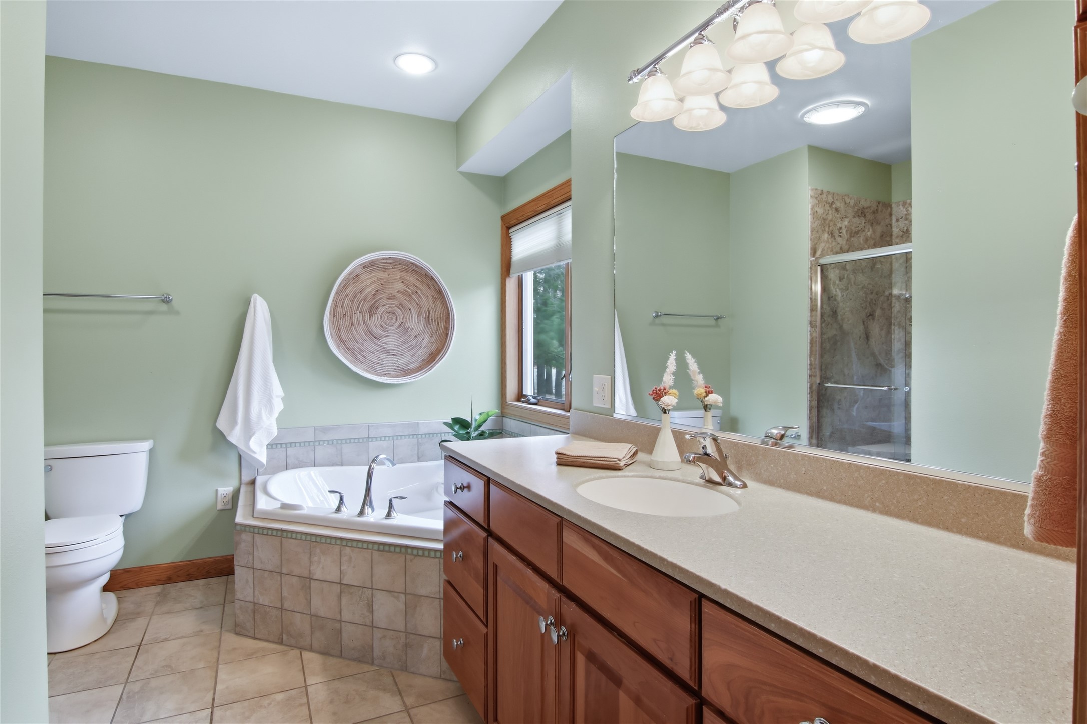 Menomonie, Wisconsin, 54751, United States, 3 Bedrooms Bedrooms, ,3 BathroomsBathrooms,Residential,For Sale,2034392