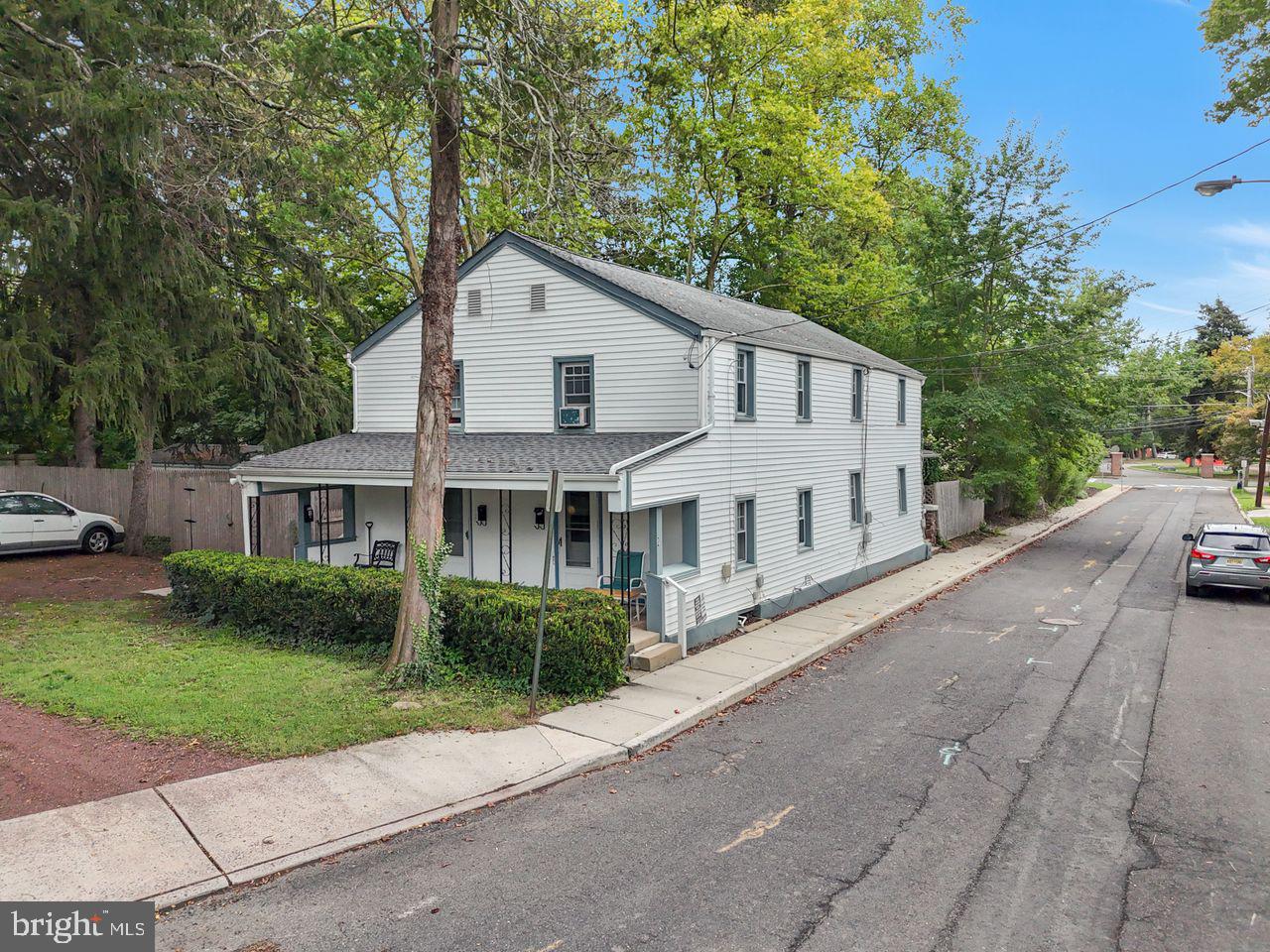 Lawrence Township, New Jersey, 08648, United States, ,Residential,For Sale,1927420
