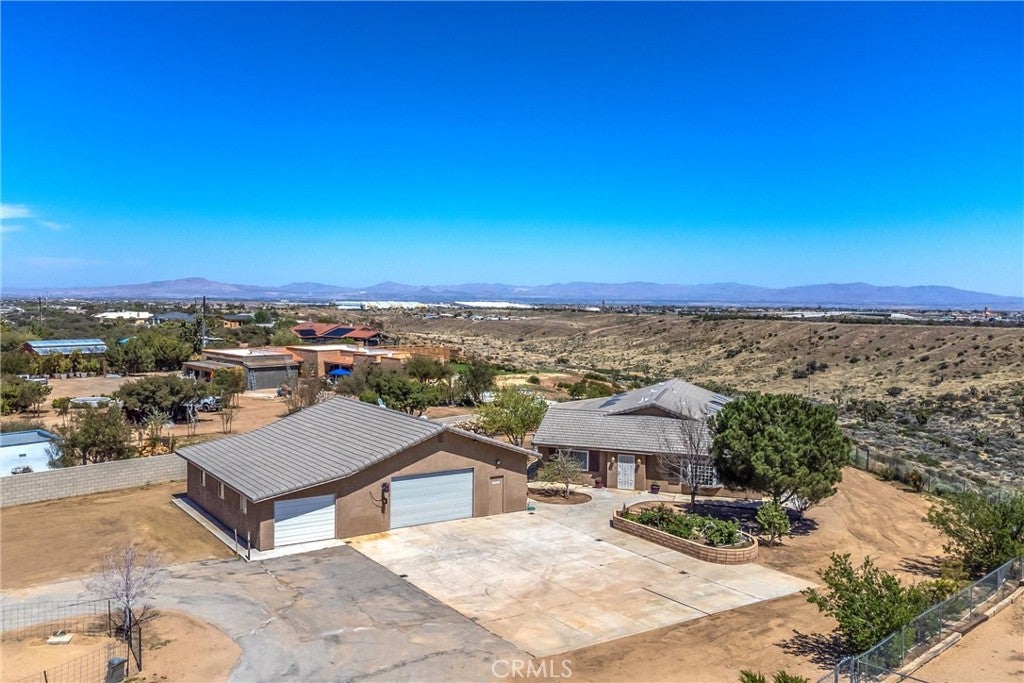 Oak Hills, California, 92344, United States, 3 Bedrooms Bedrooms, ,4 BathroomsBathrooms,Residential,For Sale,1974098