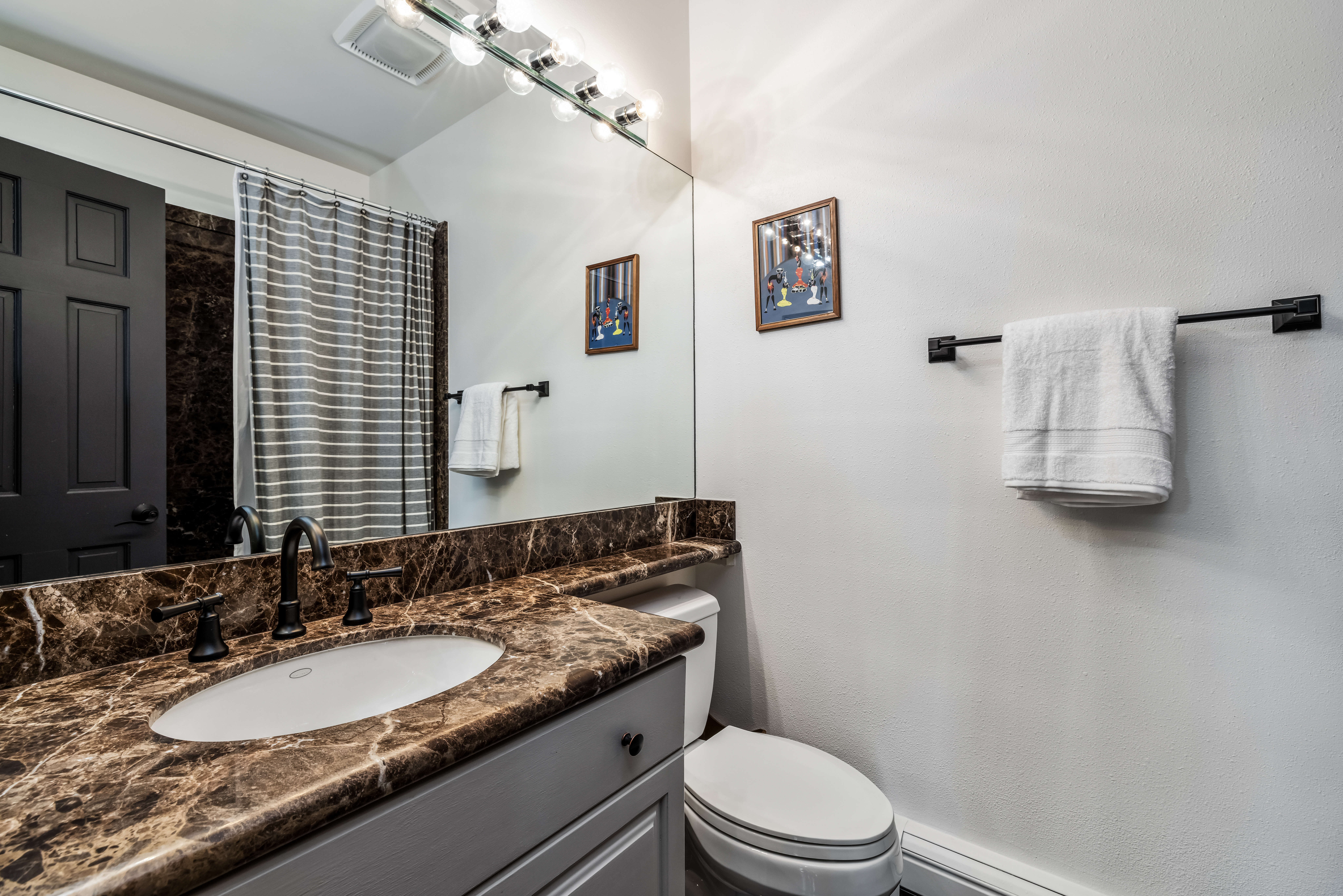  2080 Meadow Brook Drive Offers a Rare Blend of Privacy, and Mountain Living - 物件實景
