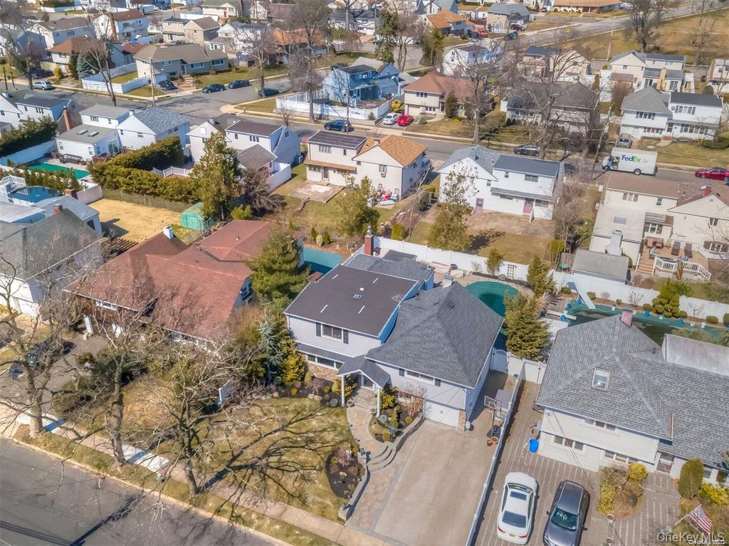 Oceanside, New York, 11572, United States, 3 Bedrooms Bedrooms, ,3 BathroomsBathrooms,Residential,For Sale,1995607