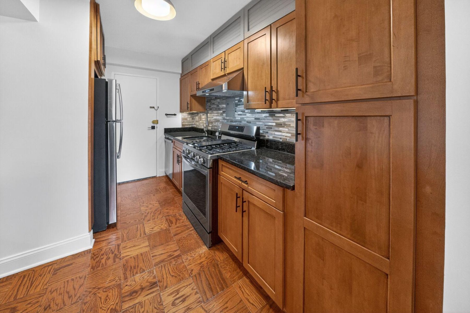  4201 Cathedral Avenue NW, Washington, DC, 20016 - 物件實景