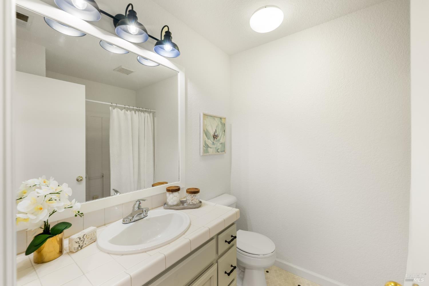 Napa, California, 94558, United States, 3 Bedrooms Bedrooms, ,3 BathroomsBathrooms,Residential,For Sale,1988088