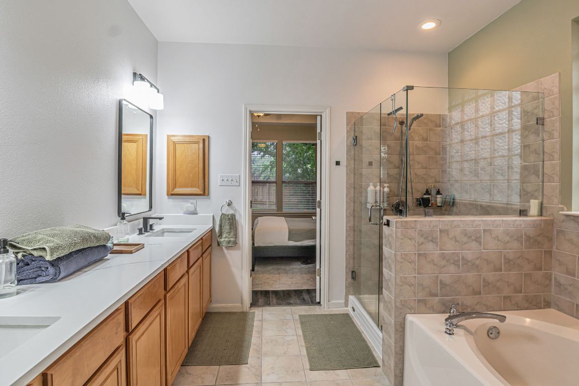 Austin, Texas, 78749, United States, 3 Bedrooms Bedrooms, ,2 BathroomsBathrooms,Residential,For Sale,1897269