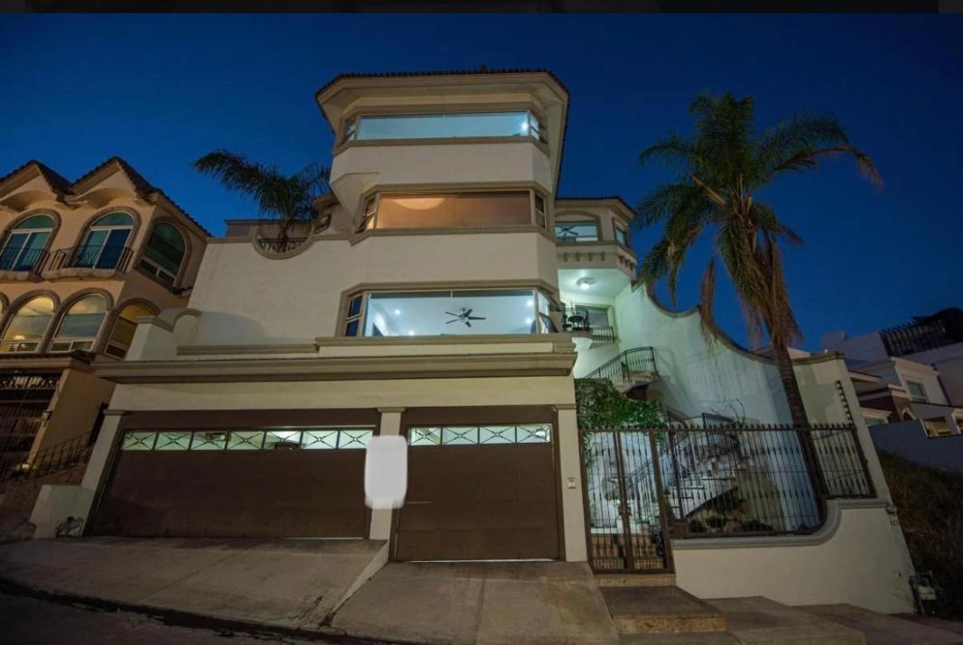 Las Lajas, Monterrey, Nuevo León, 64638, Mexico, 4 Bedrooms Bedrooms, ,5 BathroomsBathrooms,Residential,For Sale,Las Lajas,1444462
