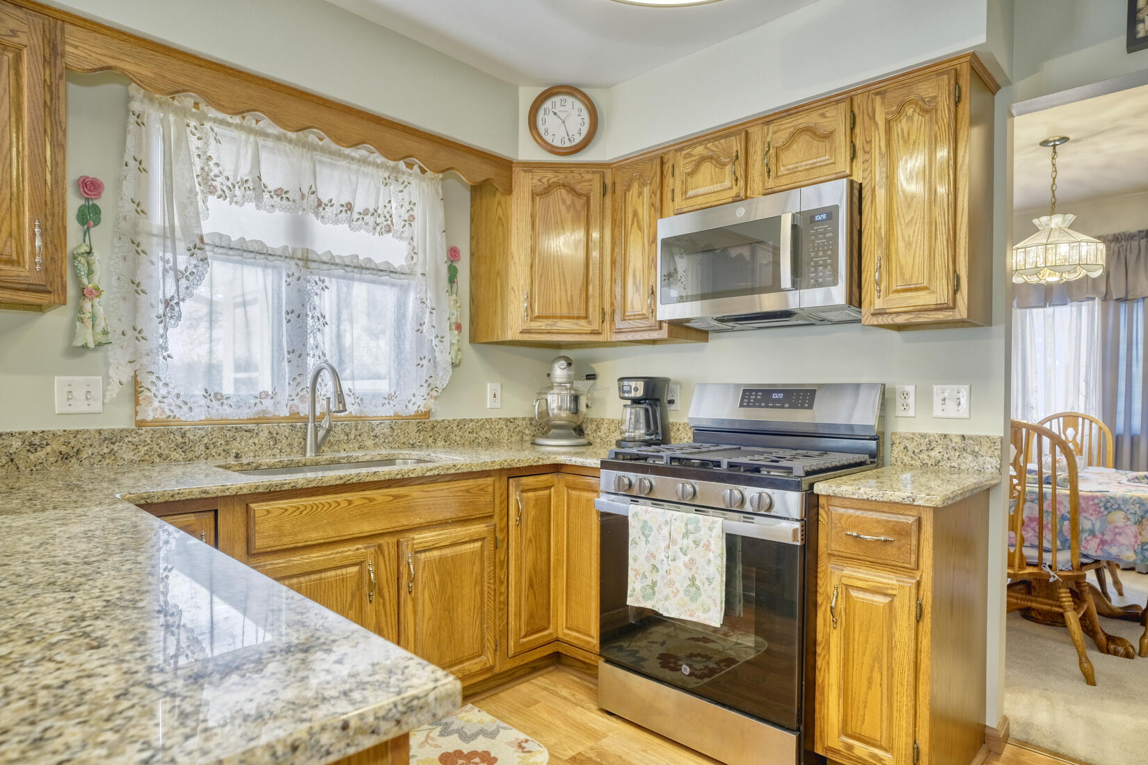 St. John, Indiana, 46373, United States, 4 Bedrooms Bedrooms, ,3 BathroomsBathrooms,Residential,For Sale,2037863