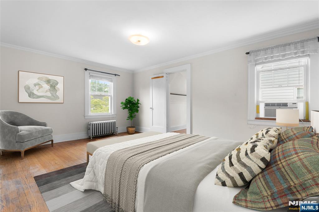 Rutherford, New Jersey, 07070, United States, 4 Bedrooms Bedrooms, ,2 BathroomsBathrooms,Residential,For Sale,1901236