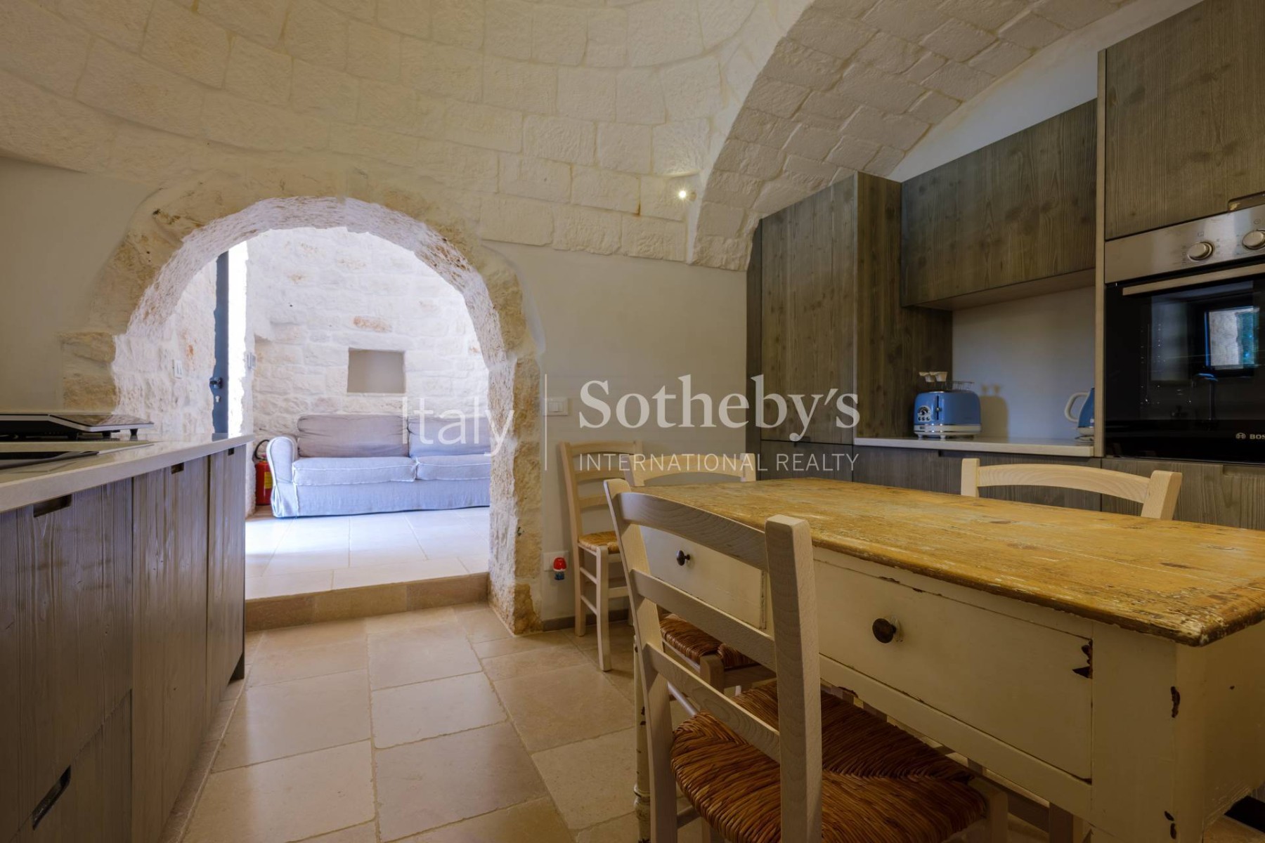  Exclusive complex of trulli with pool surrounded by greenery - 物件實景