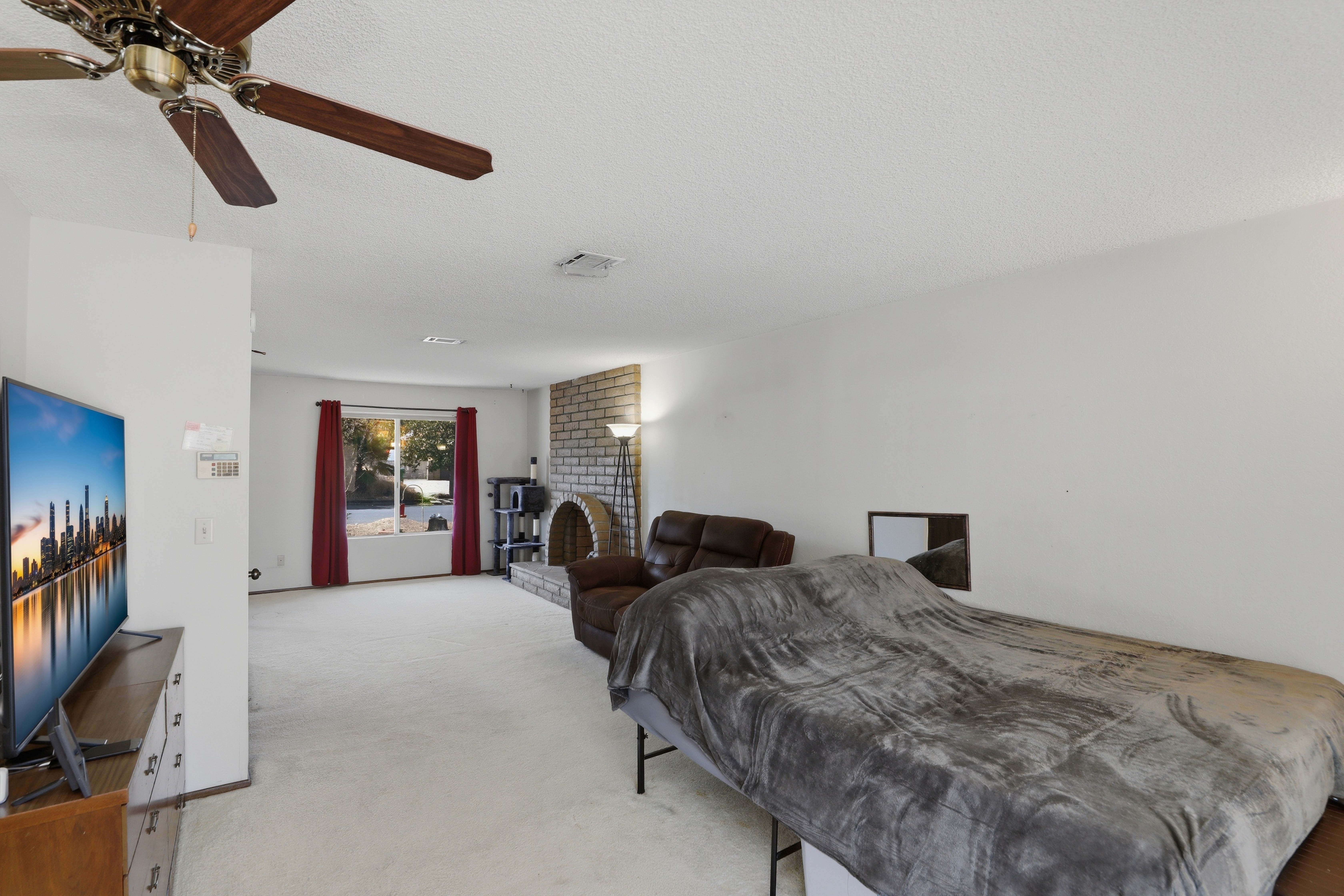  17652 Calle Del Corral, Riverside, CA 92504 - 物件實景