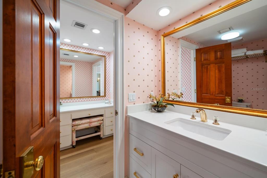 Belleair, Florida, 33756, United States, 3 Bedrooms Bedrooms, ,2 BathroomsBathrooms,Residential,For Sale,1793100