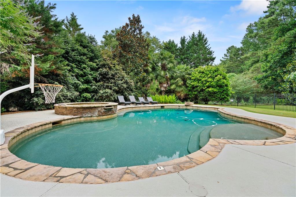 Cumming, Georgia, 30041, United States, 6 Bedrooms Bedrooms, ,5 BathroomsBathrooms,Residential,For Sale,1983286