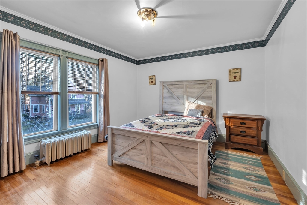 Orange, Massachusetts, 01364, United States, 7 Bedrooms Bedrooms, ,6 BathroomsBathrooms,Residential,For Sale,1991078