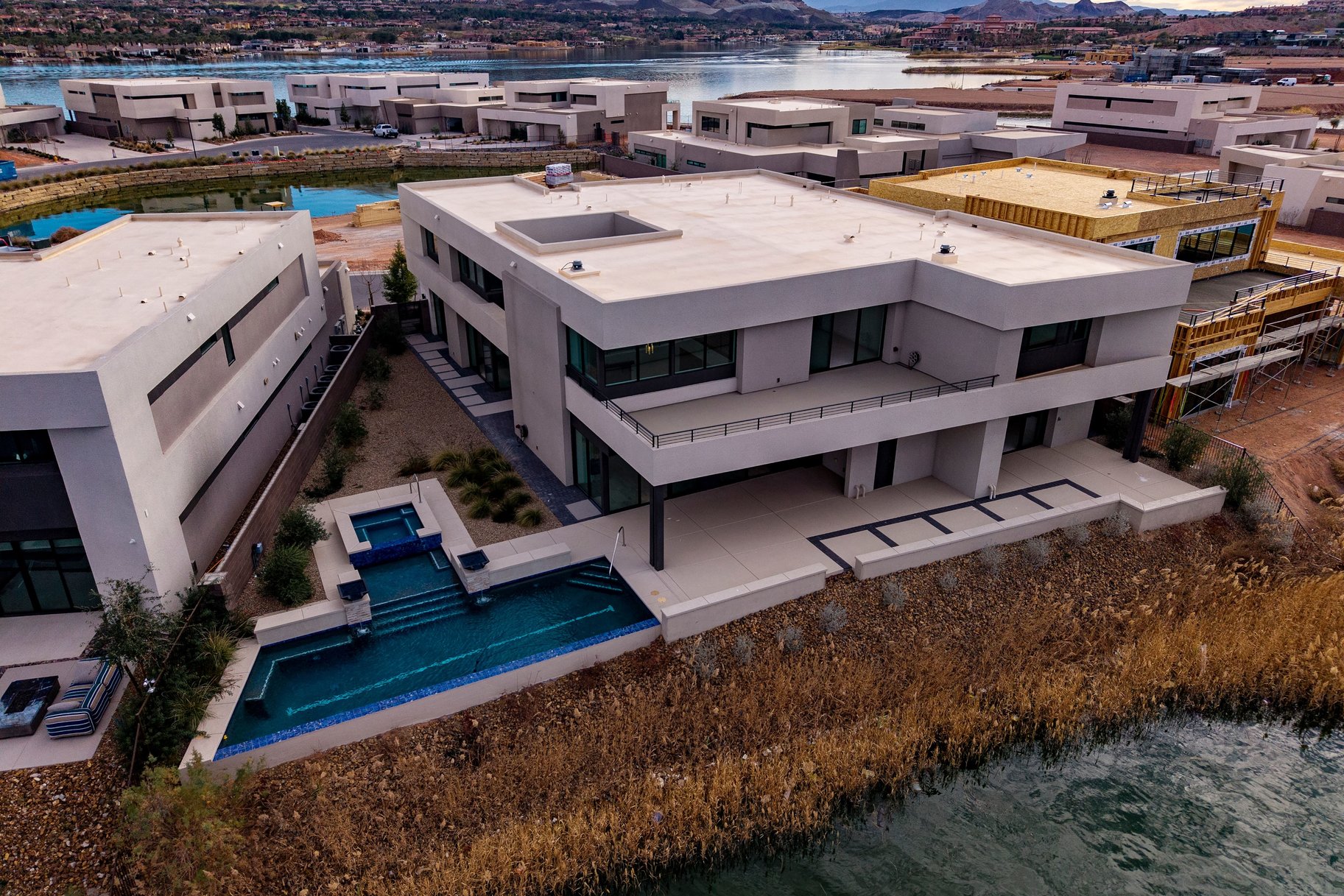  Lake Las Vegas Water Front Approved for Private Dock - 物件實景