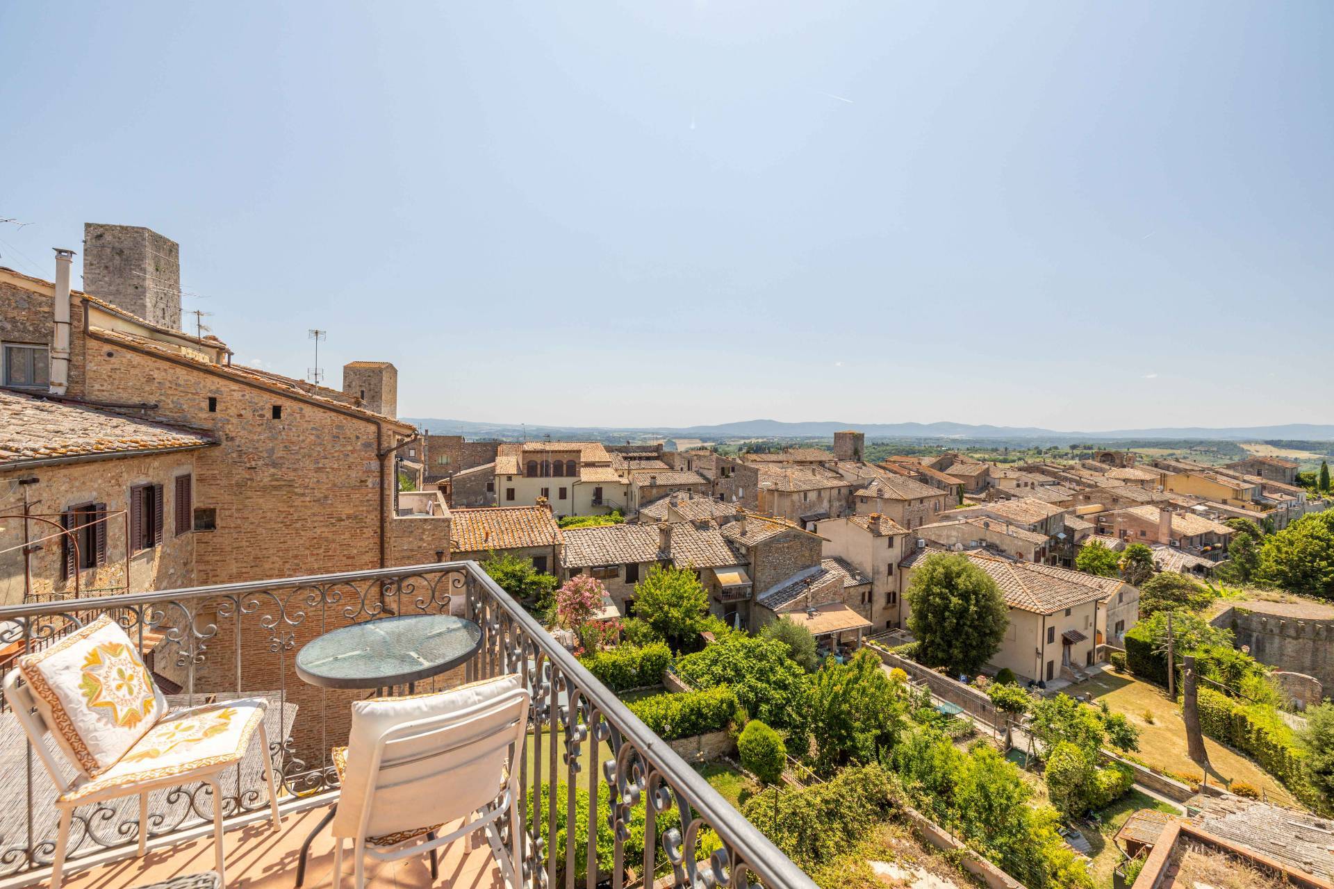 San Gimignano, Siena, 53037, IT, 3 Bedrooms Bedrooms, ,2 BathroomsBathrooms,Residential,For Sale,1876923