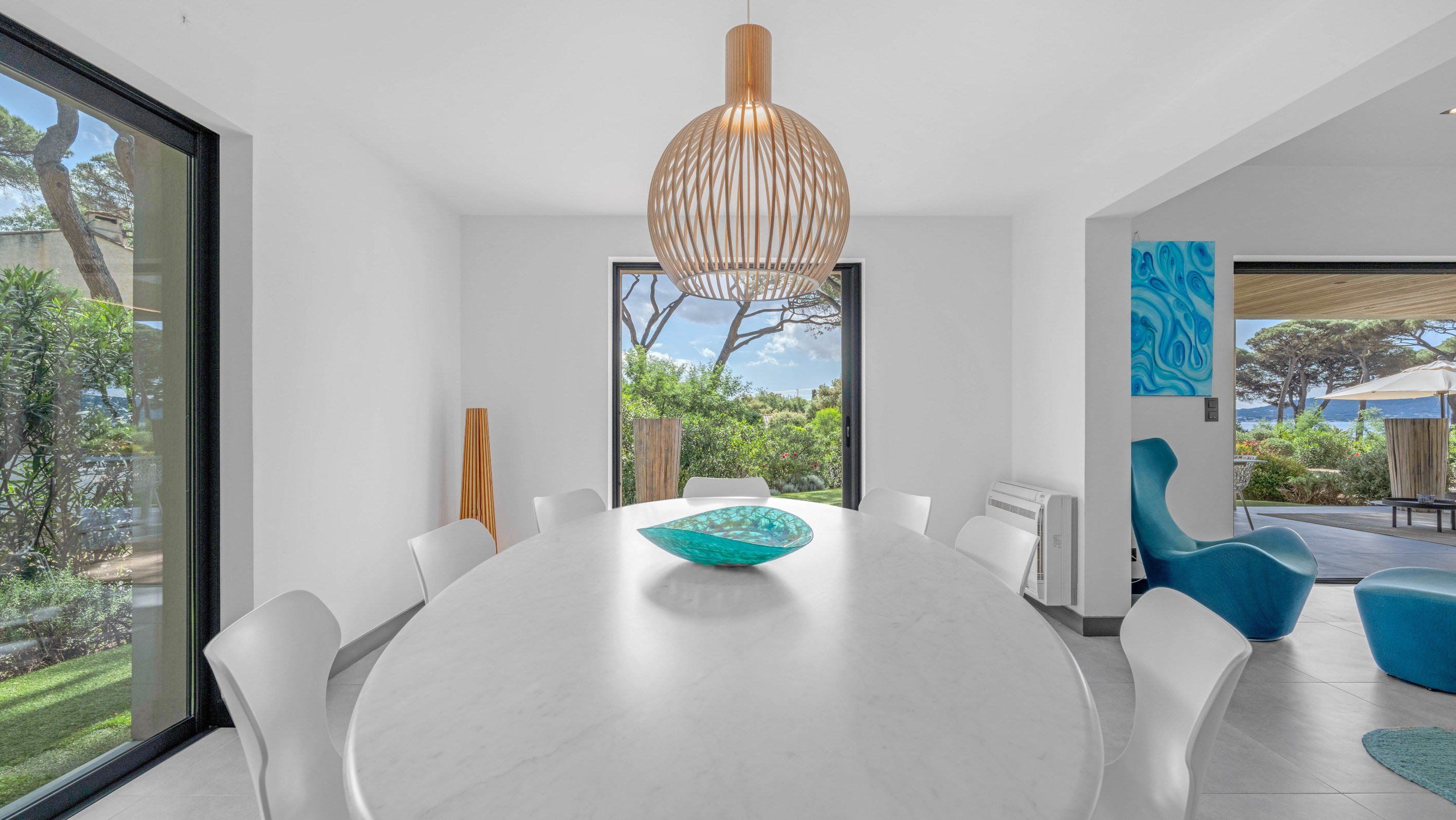  Sole agents - Contemporary villa for sale in Grimaud with sea view and pool - 物件實景